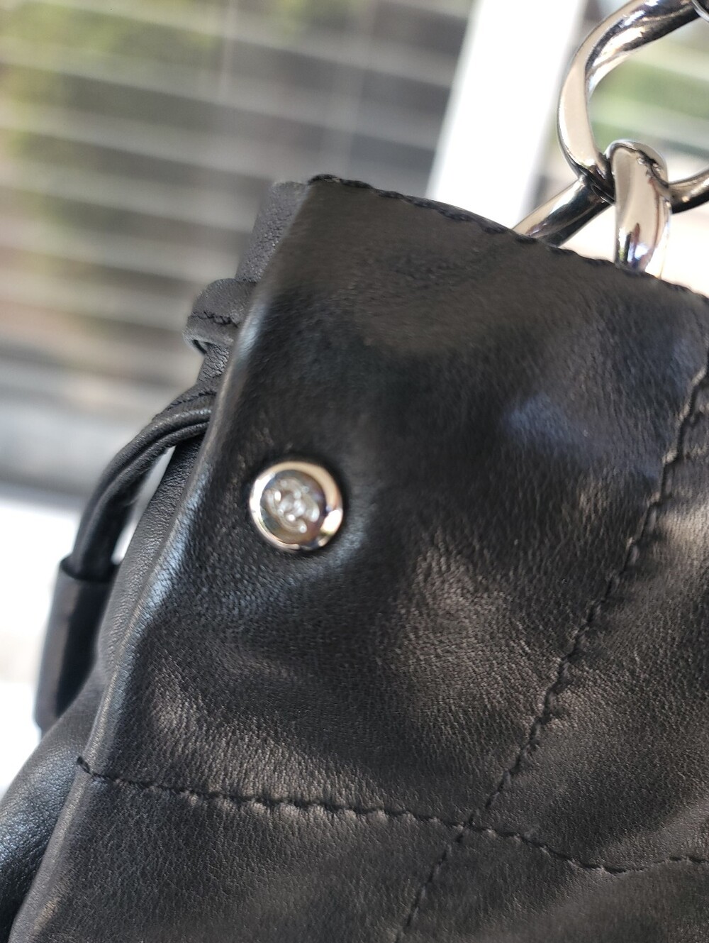 Chanel Black Quilted Leather Shoulder Bag with Chain Handles - Picture 5 of 15